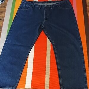 Wrangler Men's Deep Blue Relaxed Jeans